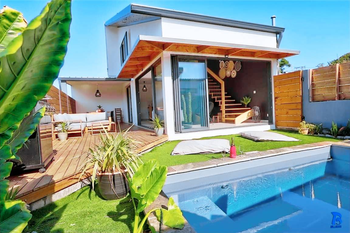 Villa Mahyra avec sa piscine privée chauffée et sa vue sur les montagnes